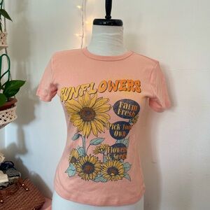 Mighty Fine Light Coral/Pink/Peach Colorful Sunflower Short Sleeved Tee